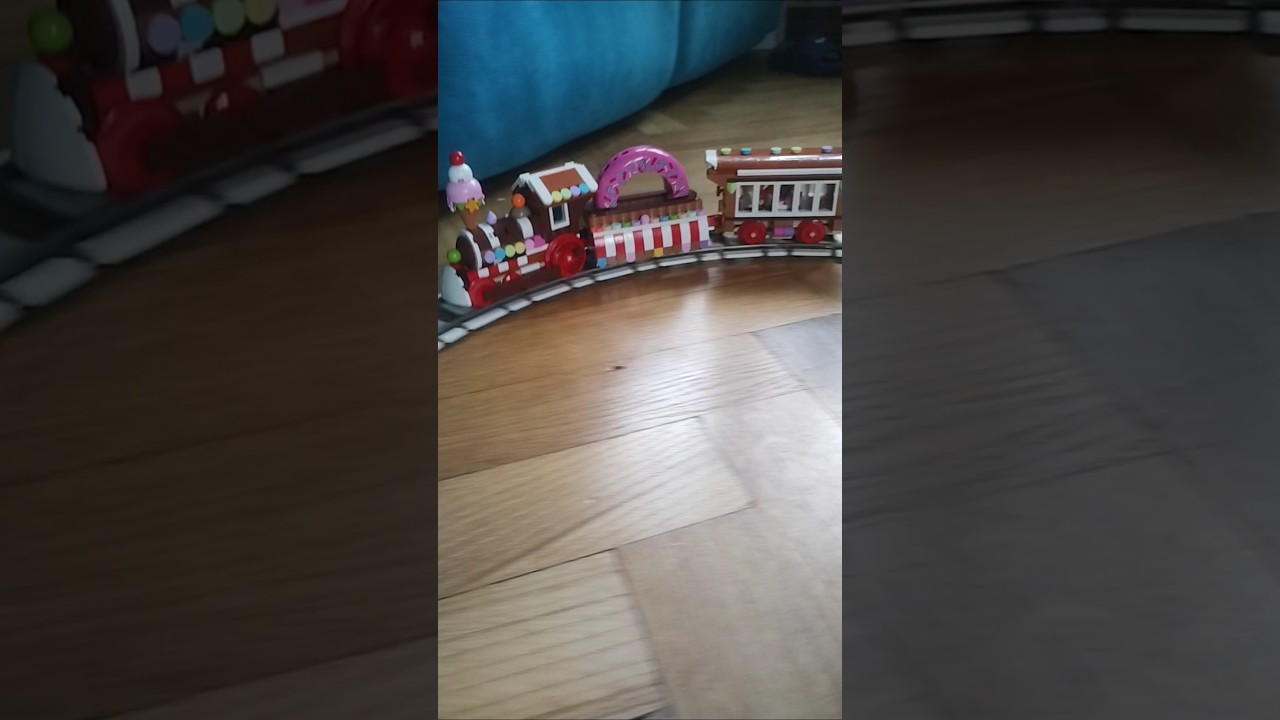 LEGO christmas train 40777 pociąg pełen słodyczy