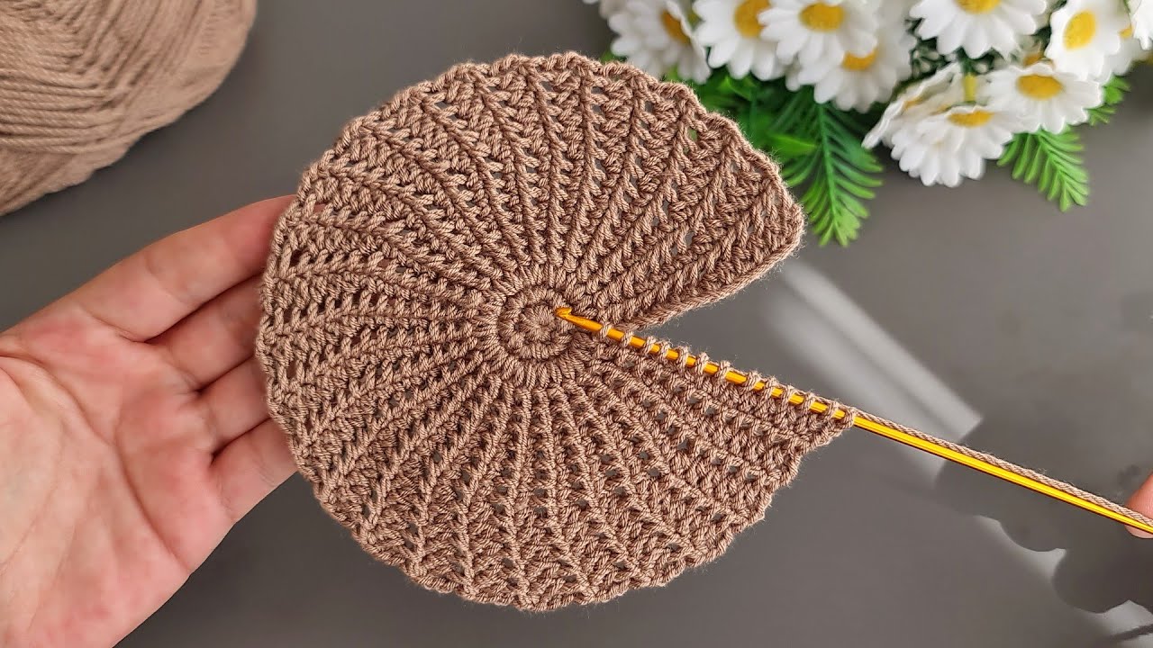 Motif, Coaster, Flower. Make and Sell. How to make a very easy fower coaster motif. Tunisian crochet