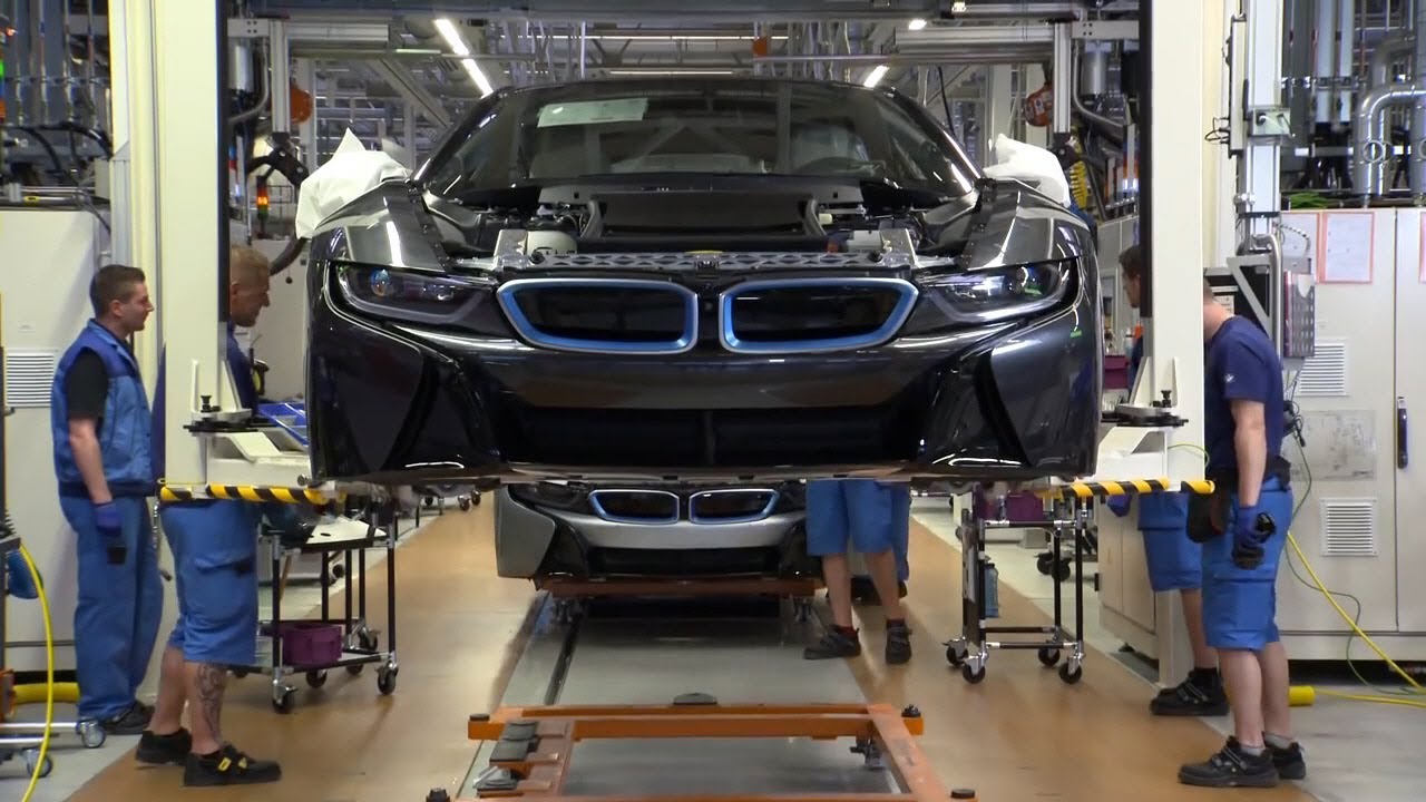 Так собирают Ваш БМВ i8. Assembling Your car BMW i8