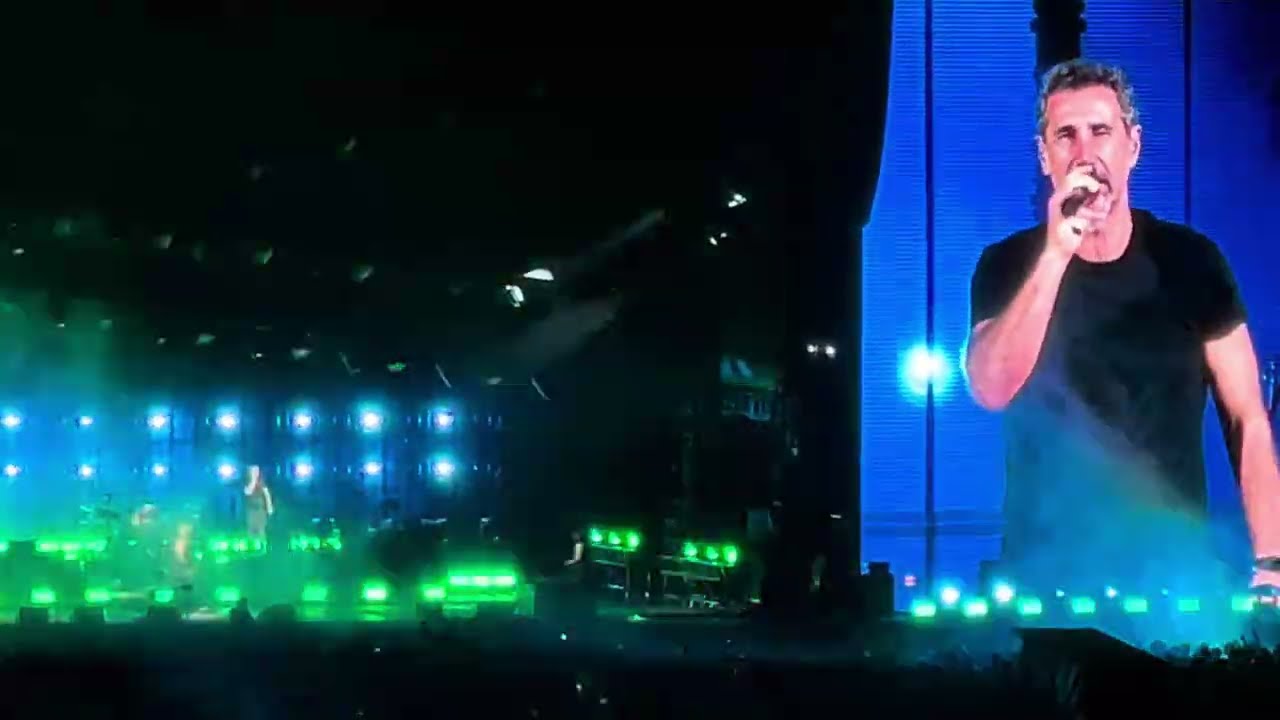 System Of A Down - War?, Live in Toronto 2025