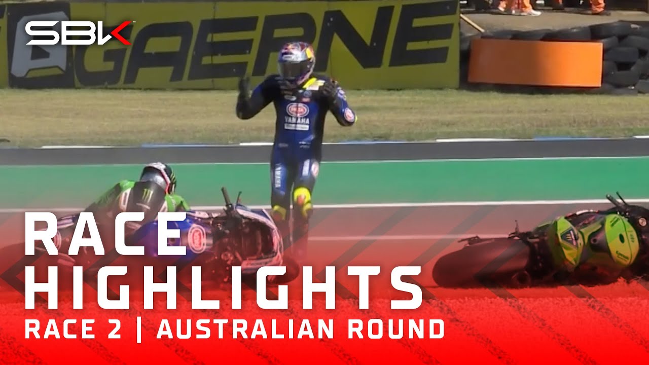 HIGHLIGHTS: Bautista completes perfect weekend as Razgatlioglu crashes 💥 | #AUSWorldSBK 🇦🇺