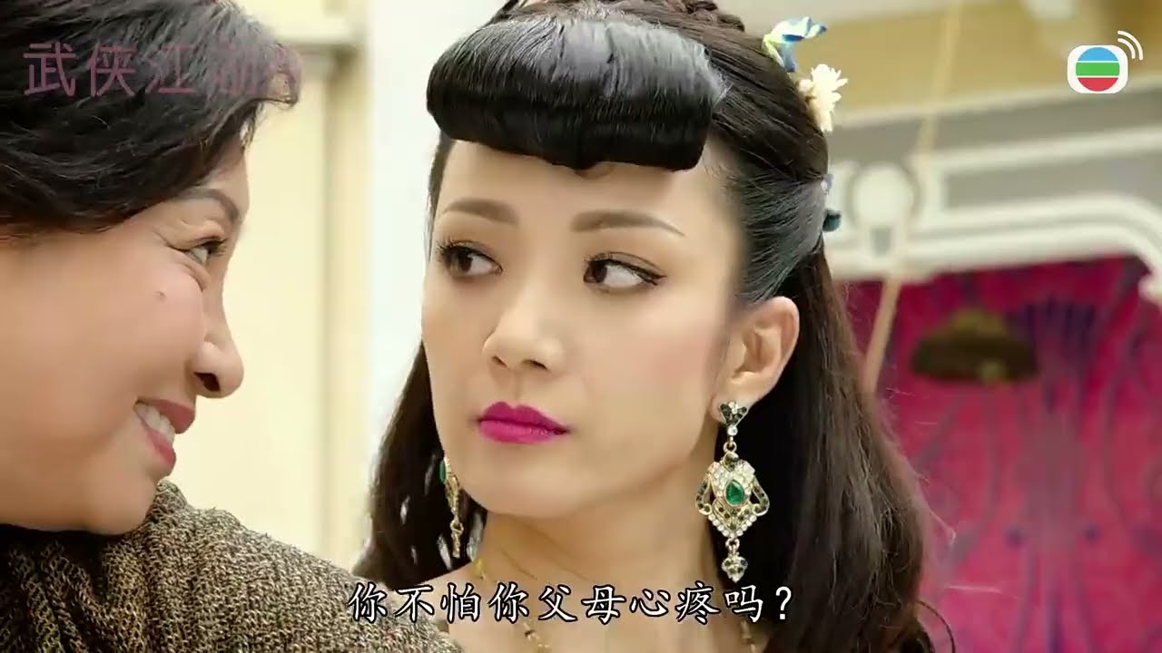 惡霸囂張挑釁神秘美女，怎料她憑一招空中劈腿秒殺全場！  ⚔️ Kung Fu | 功夫 | 動作片 |鐵拳英雄