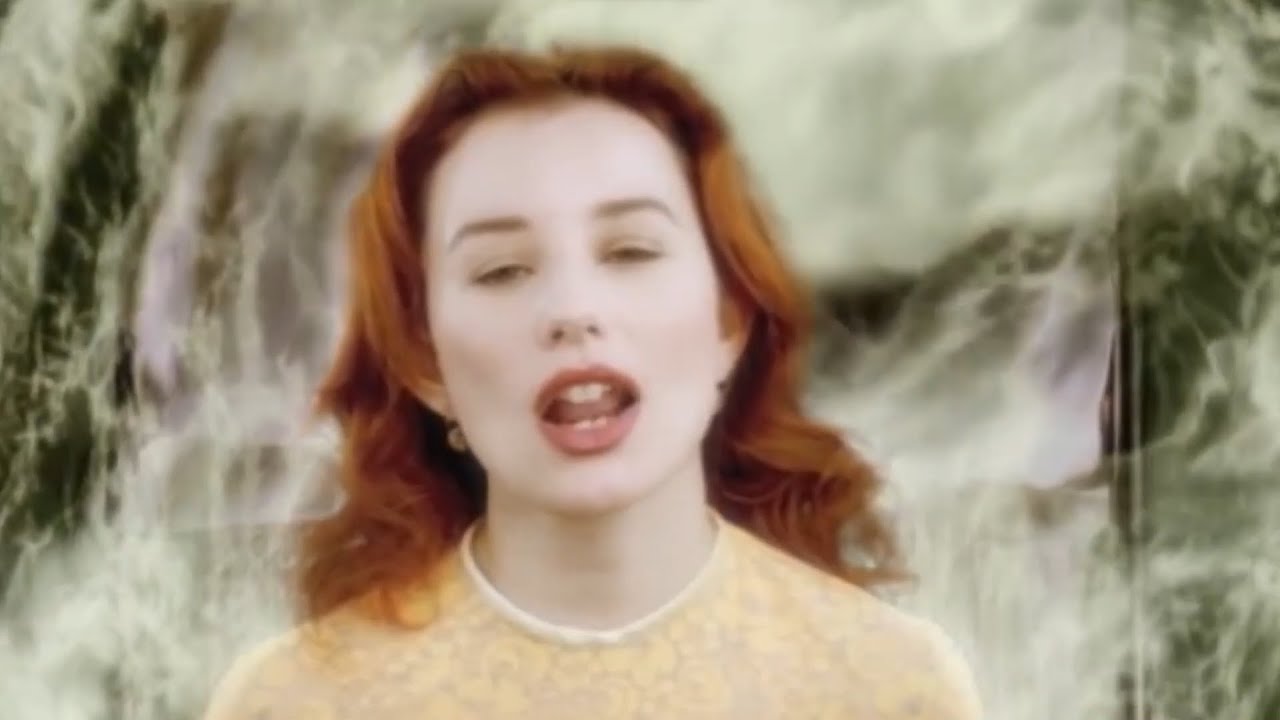 David Bowie vs Tori Amos - Caught a Deranged Sneeze (Wax Audio Mashup)