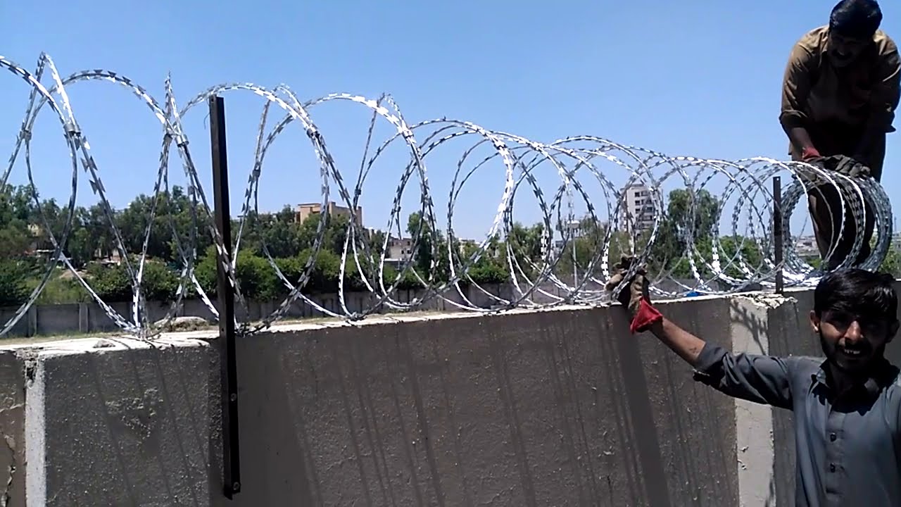 How to install Security Razor Wire on Boundary Wall. Barbed Wire , Chainlink Fence.   03335195881