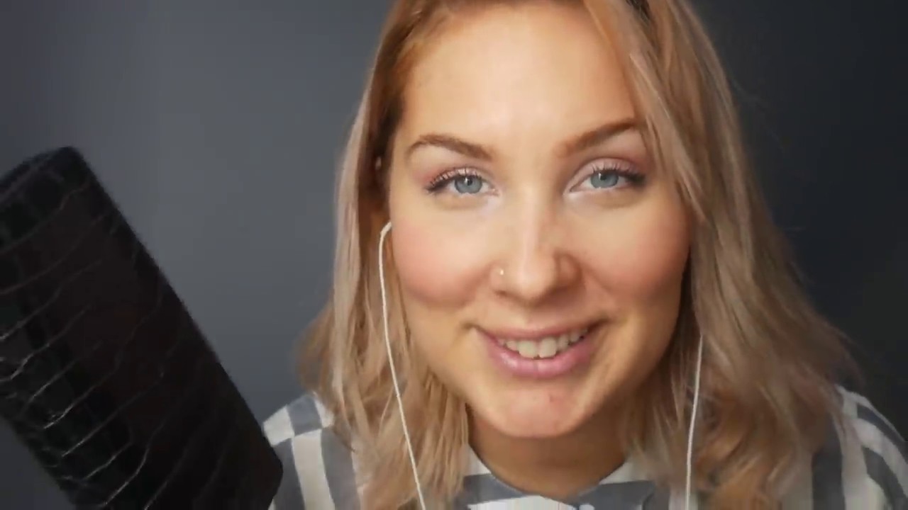 ASMR SUOMI - KAUPPA ROLEPLAY - Laukkuja ja lompakoita