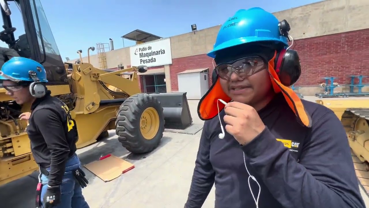 Prueba de presiones de la transmisión de un cargador frontal 924 GZ cat.