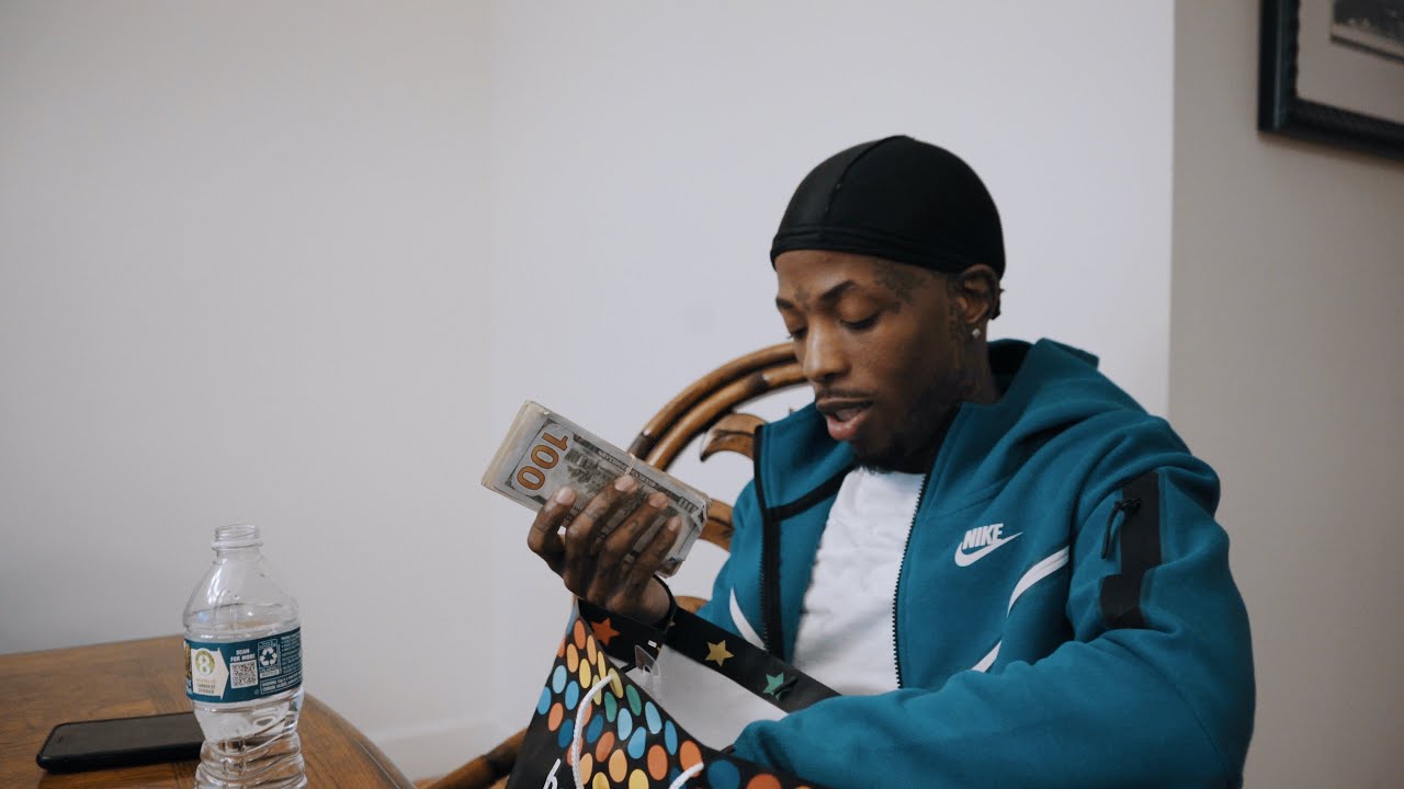 (VLOG) LARRY SMITH FRIEND BLE$$ HIM WITH 5K FOR HIS BIRTHDAY