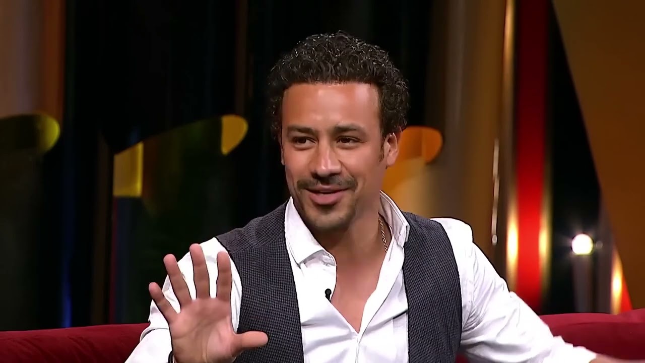 احمد داوود يحكي تجاربه الكوميديا في كلية الهندسة