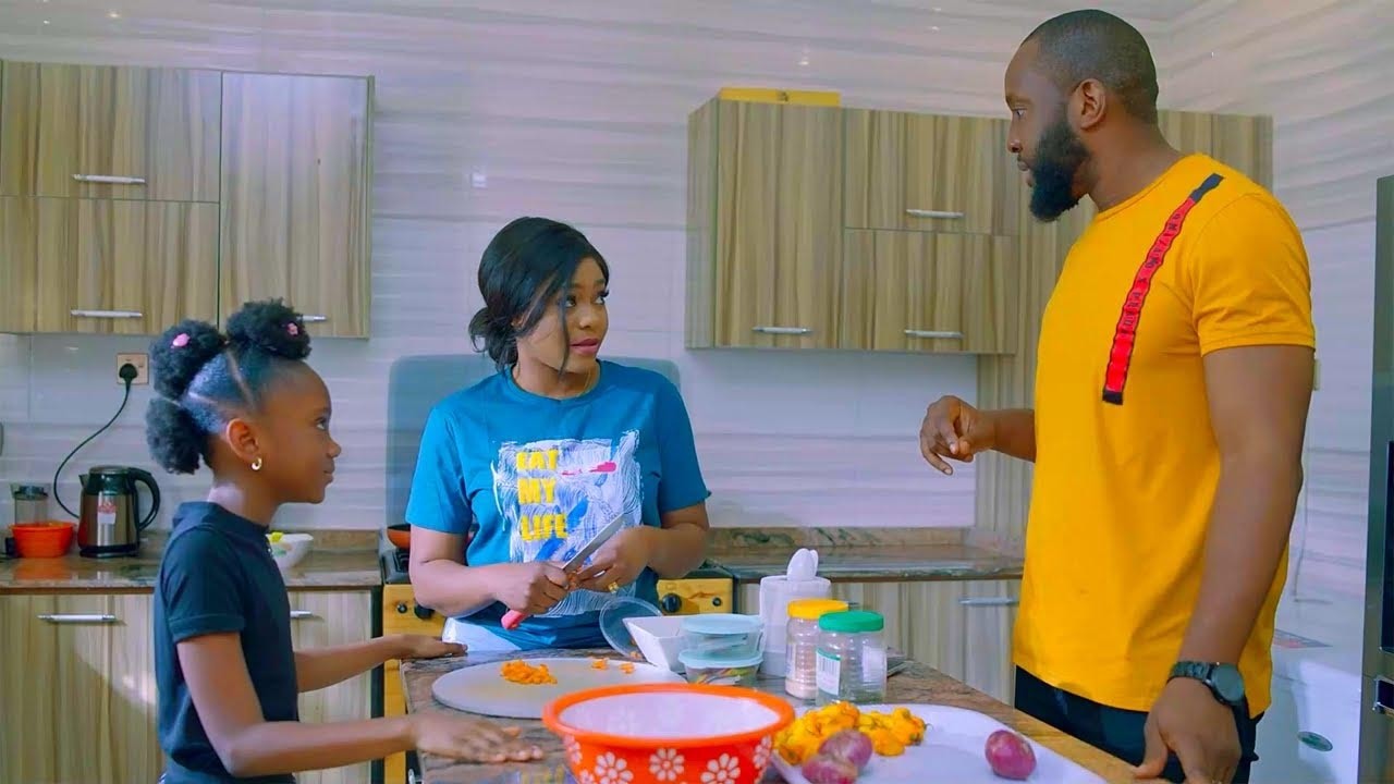 JE L'AI ENGAGÉ JUSTE POUR ÊTRE MA CUISINIÈRE MAIS MA PETITE FILLE M'A FAIT TOMBER AMOUREUX D'ELLE