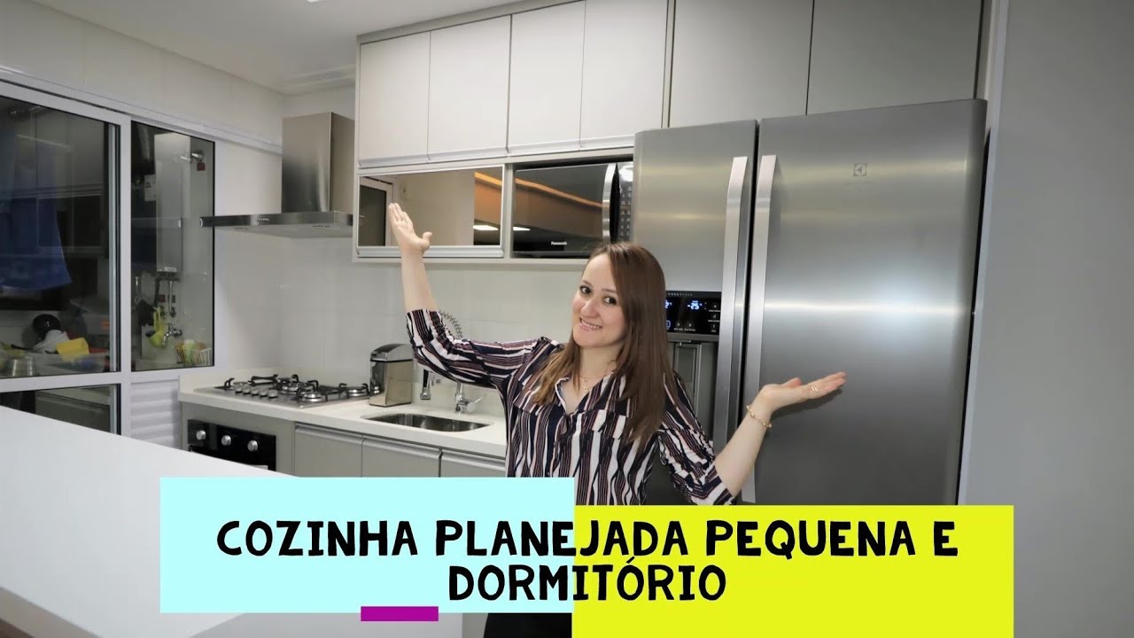 Prieto Móveis - cozinha planejada pequena com bancada e guarda roupa com porta de correr