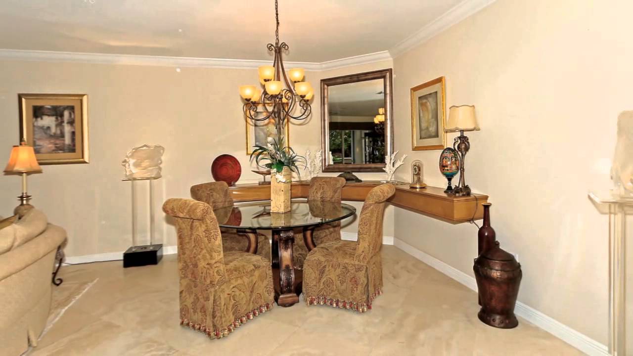 7071 Pelican Bay Boulevard, Naples, FL 34108