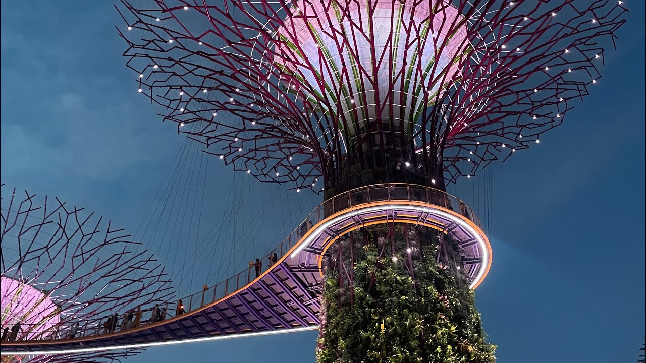 I Wasn’t Expecting THIS at Singapore’s SuperTree Show 😳