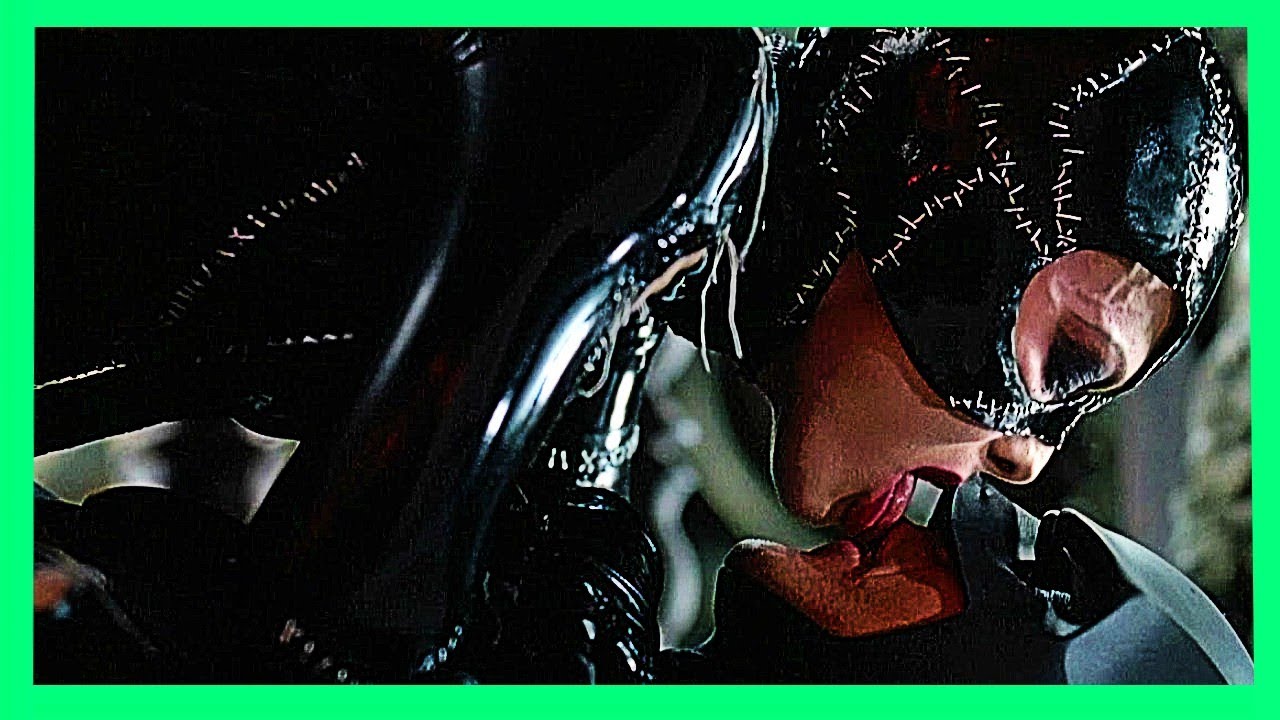 Batman Returns (3/5) Movie CLIP - Catwoman + Batman (1992) ITA | Access Intenrational