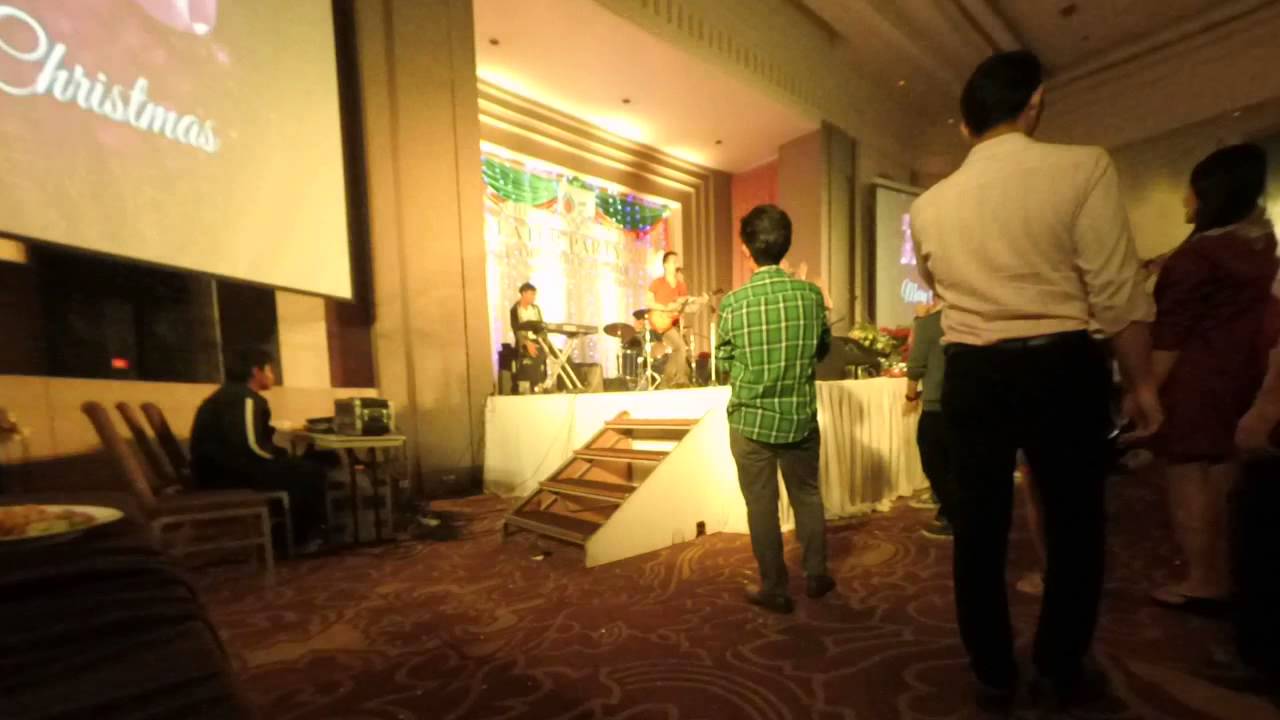 PTT ICT Band - ก่อนตาย & ยาพิษ (New Year Party 2015)