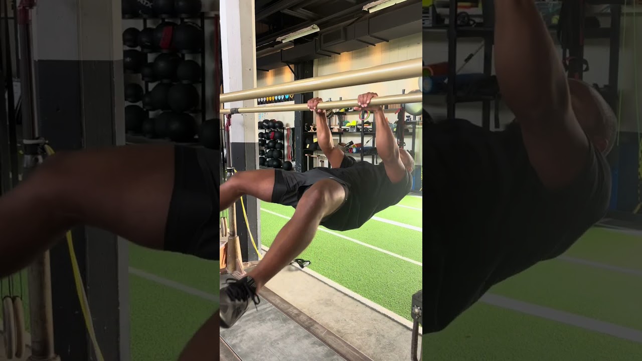Front lever tuck + wall
