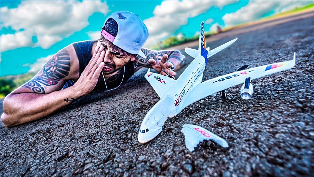 MEU AVIÃO ✈️ DESPEDAÇOU 😂😂😂