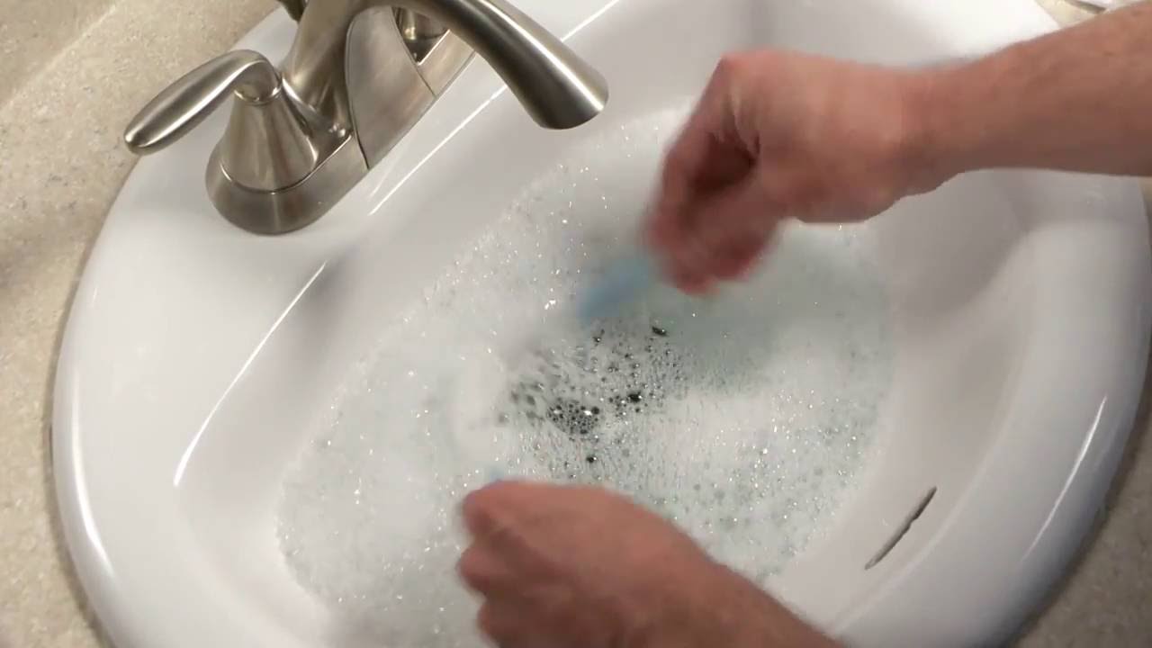 Cleaning instructions for Nuance Pro | Philips | Pillow mask