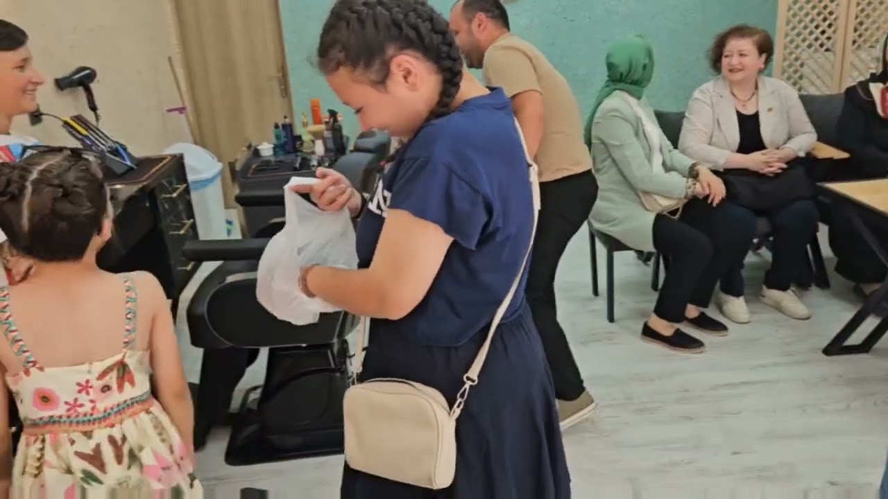 DEMİRCİ'de BERBER ÜMİT ERTAN'IN YENİ İŞYERİ AÇILIŞINDAN GÖRÜNTÜLER 29-07-2024