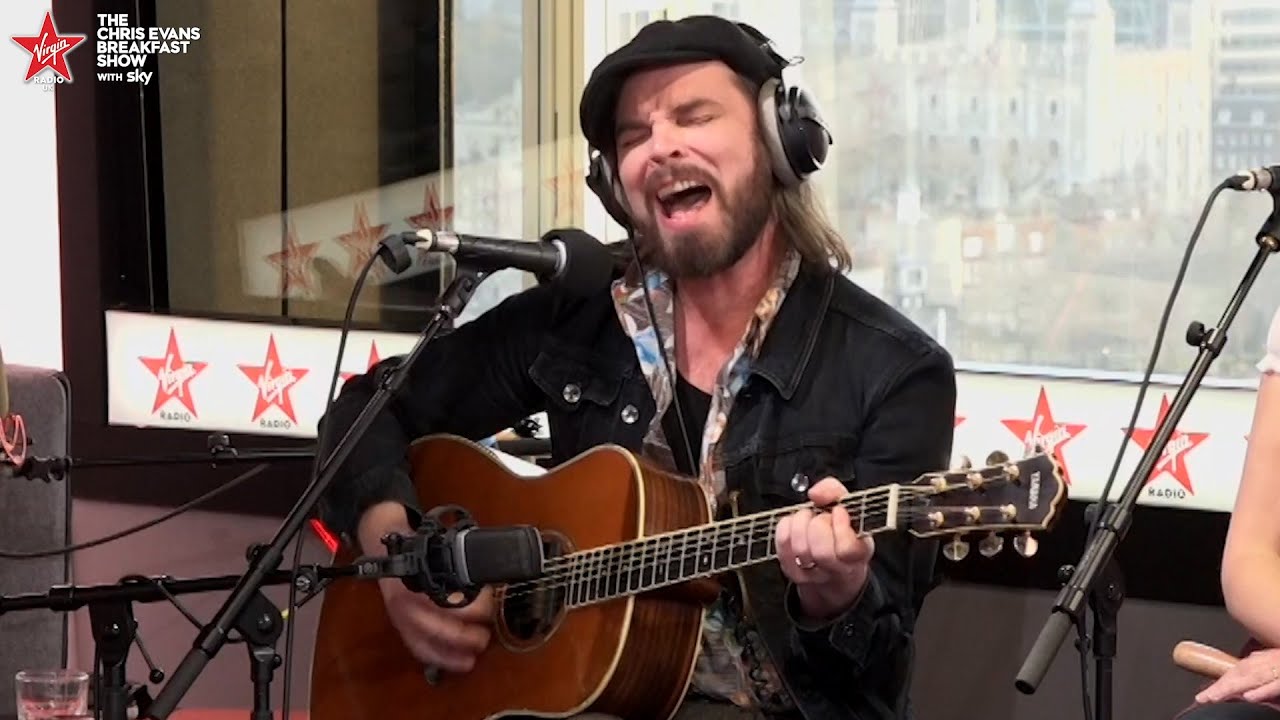 Gaz Combes - The Girl Who Fell To Earth (Live on the Chris Evans Breakfast Show with Sky)