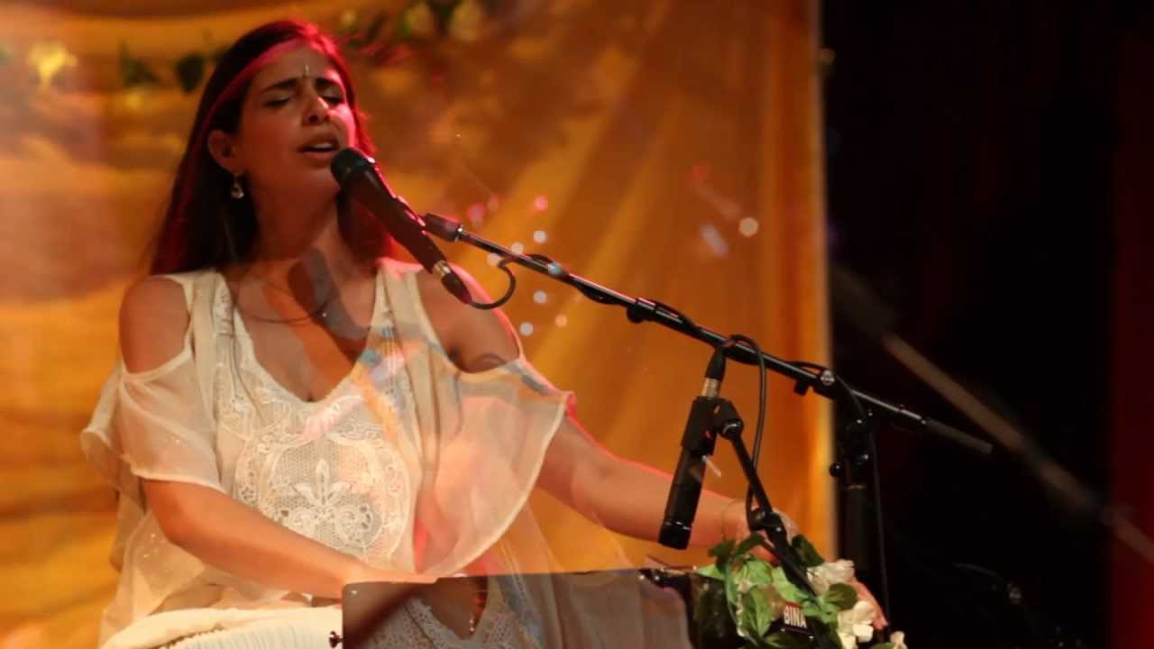 Aisa Naam - GuruGanesha Band featuring Paloma Devi