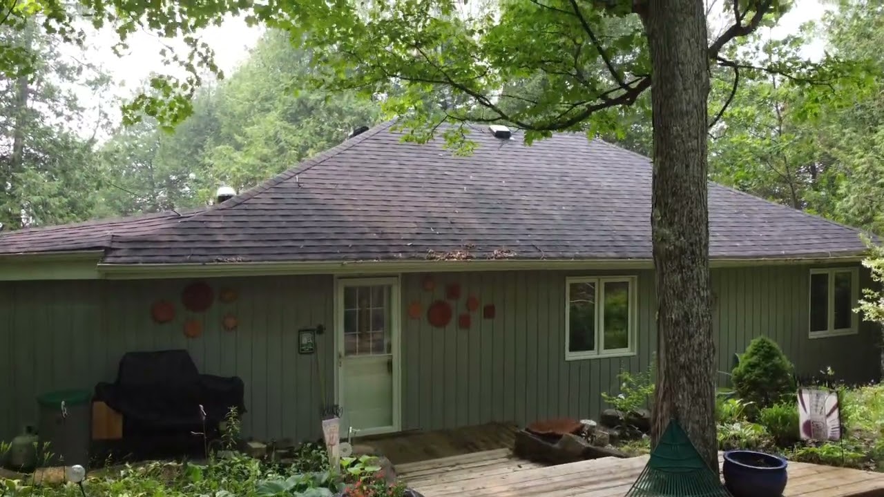 KAWARTHA LAKES PROPERTY - Four Mile Lake - (202 Rustic Trail)