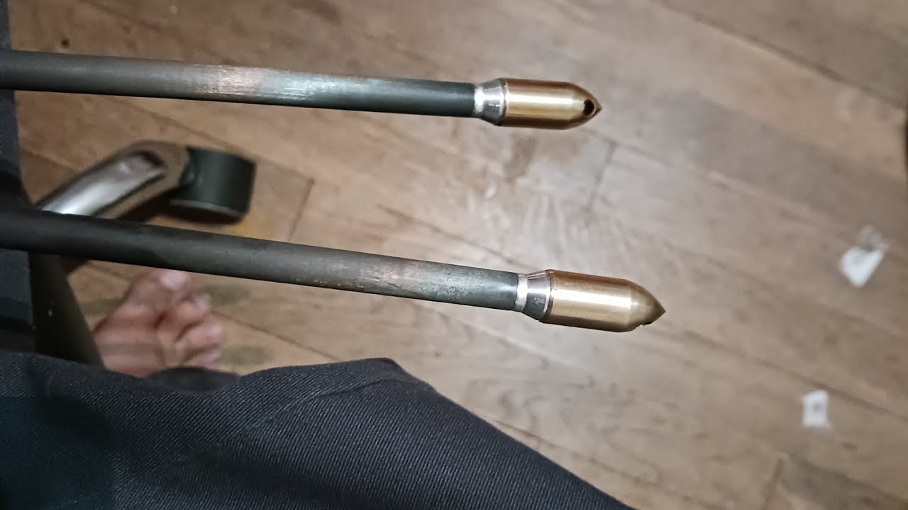 Screaming Arrows