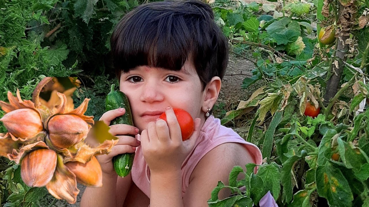 VLOG. Khadija in the Garden. Хадиджа в саду.