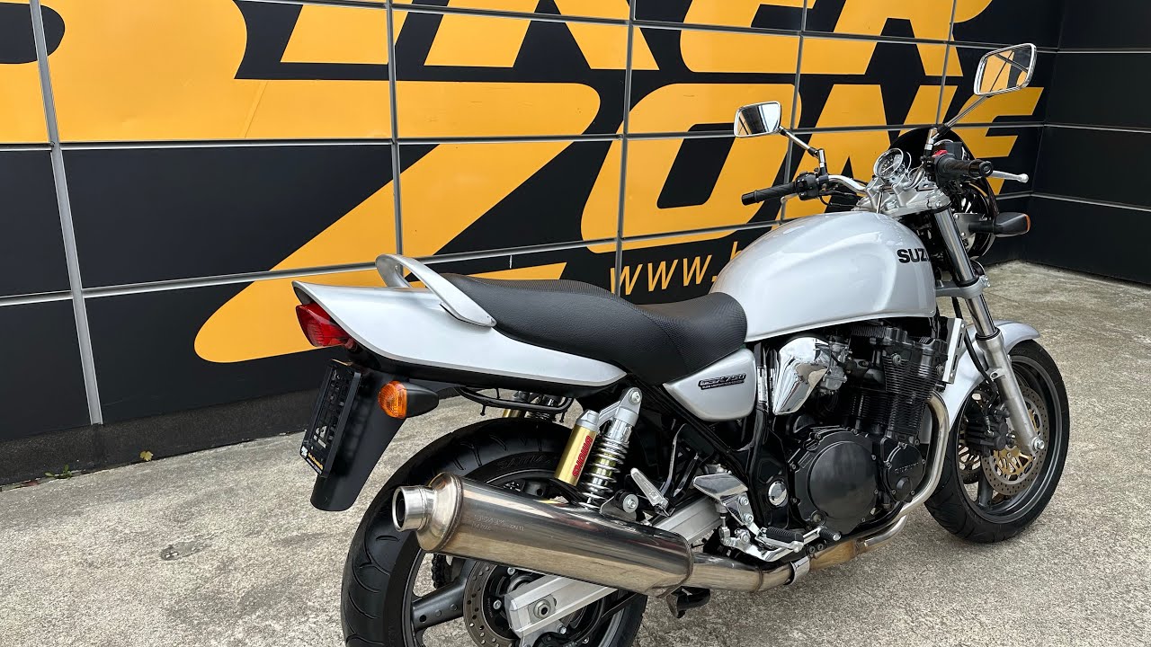 SUZUKI GSX 750 INAZUMA 2000