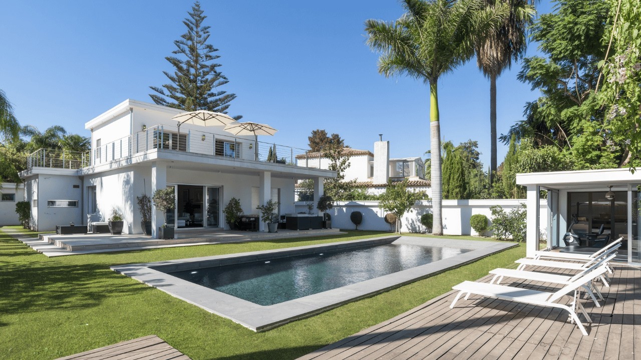 3.450.000€ NUEVA ANDALUCIA Marbella Villa 4 Beds DV3527