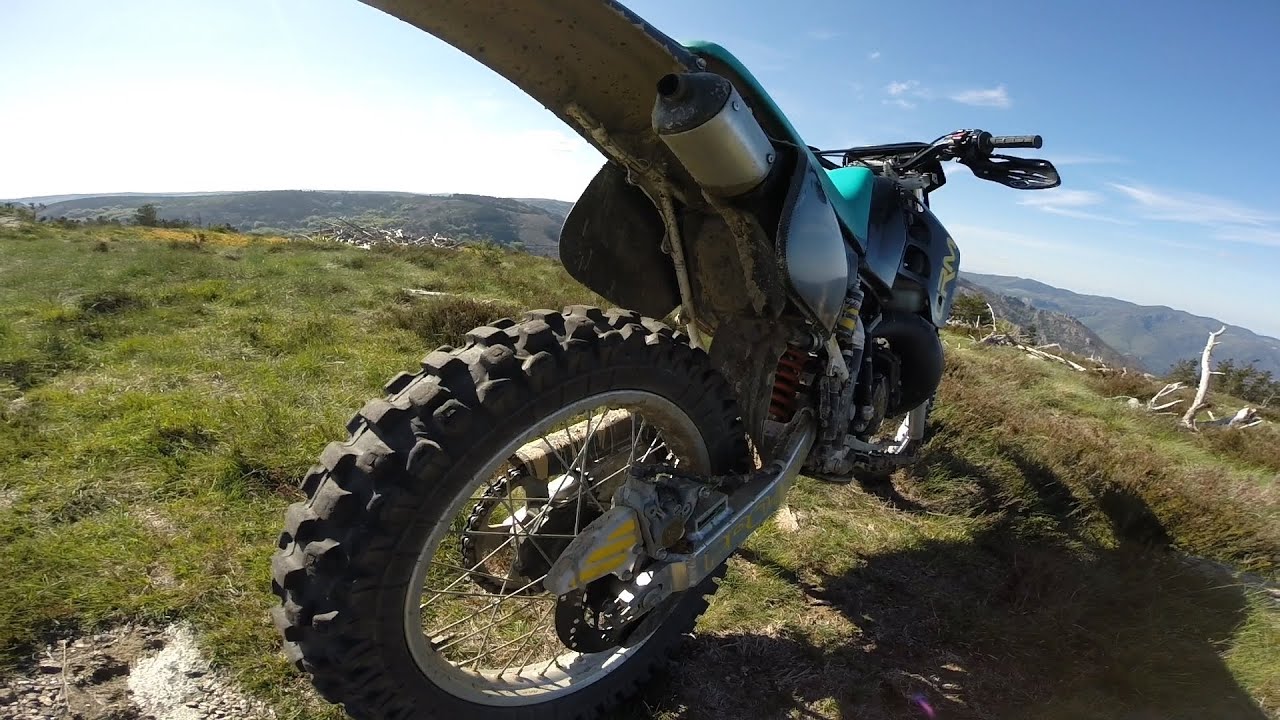 ENDURO 125 CRM  LEVEL 4. VERSION 02 AV. SON VIDEO/ MUSIQUE.