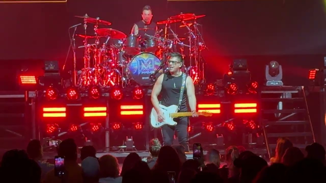 MATUTE - Vivir Asi Es Morir De Amor (Live) - Chicago 2024