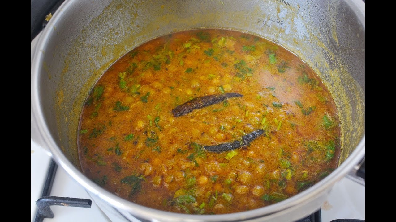 BLUE PEAS CURRY