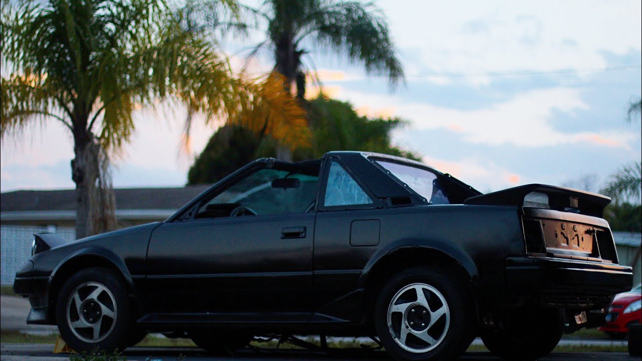 Painting the AW11 MR2!