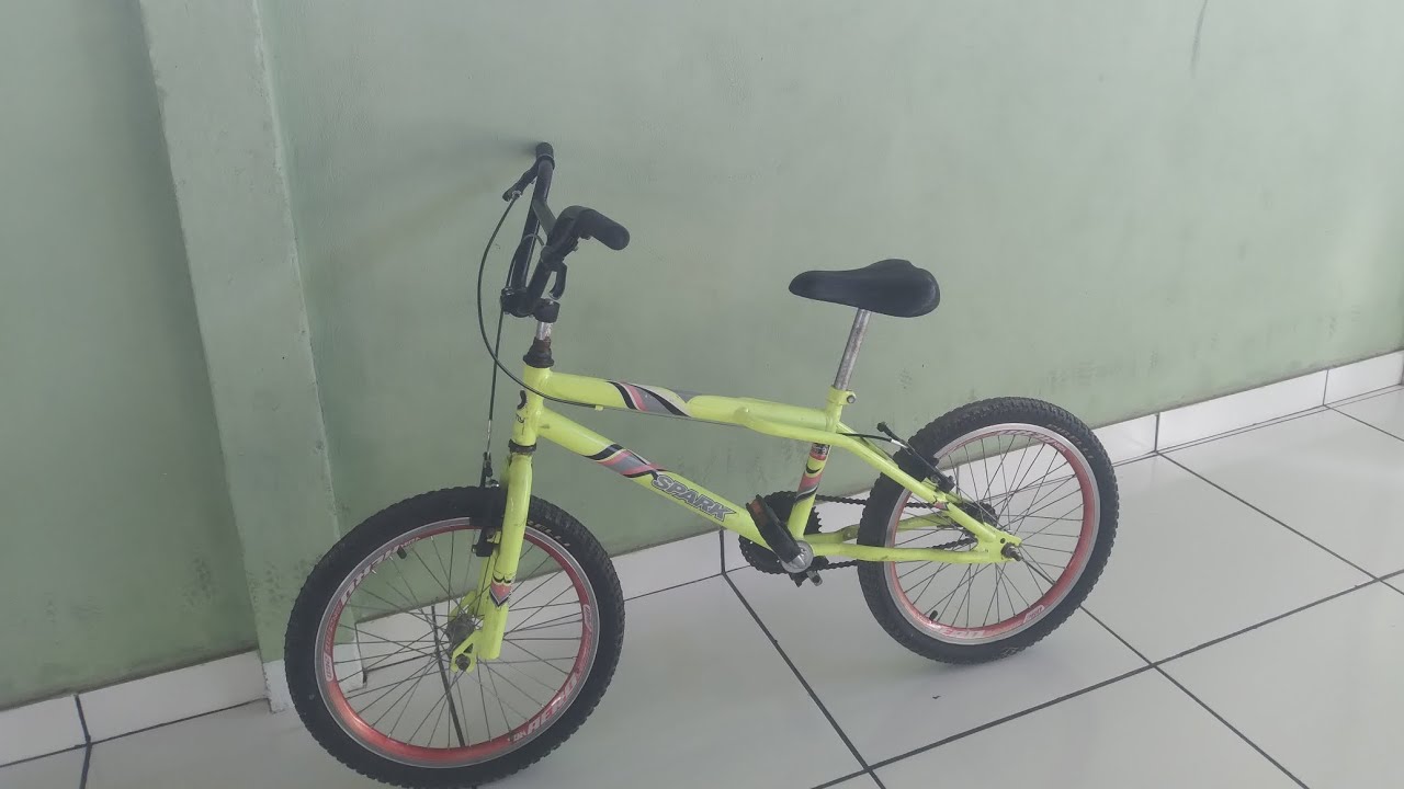 A andando de bicicleta 🚴 