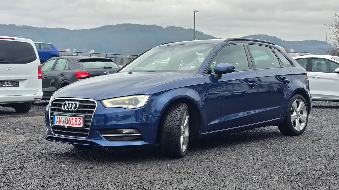 Audi A3 Sportback Ambition. WAUZZZ8V8FA131713.