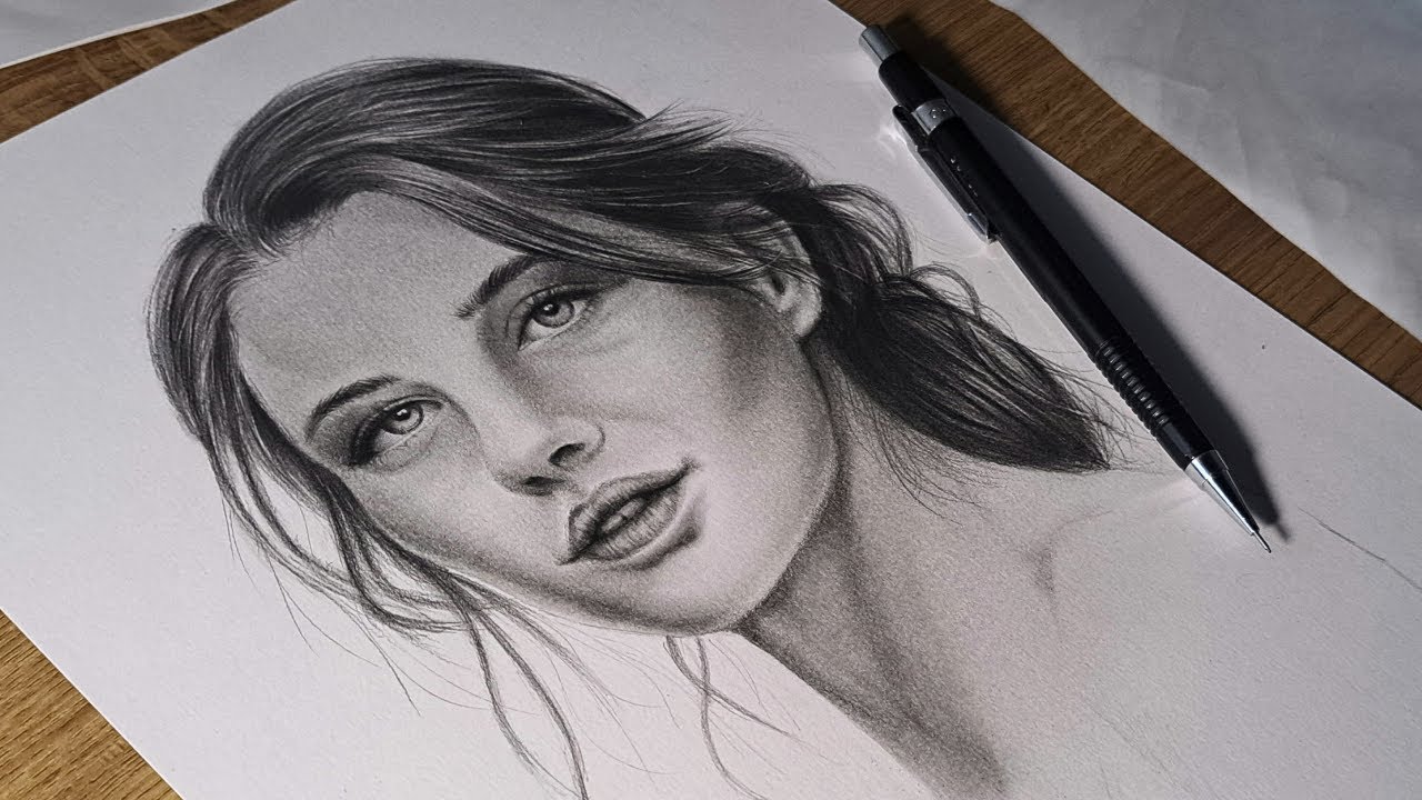 Desenhando um Retrato Feminino REALISTA em TimeLapse