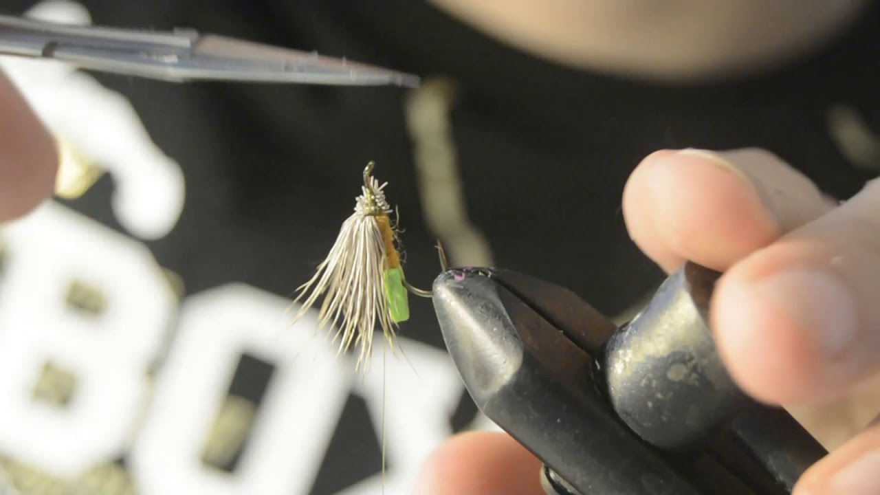 cavalletta in foam , grasshopper fly tying.