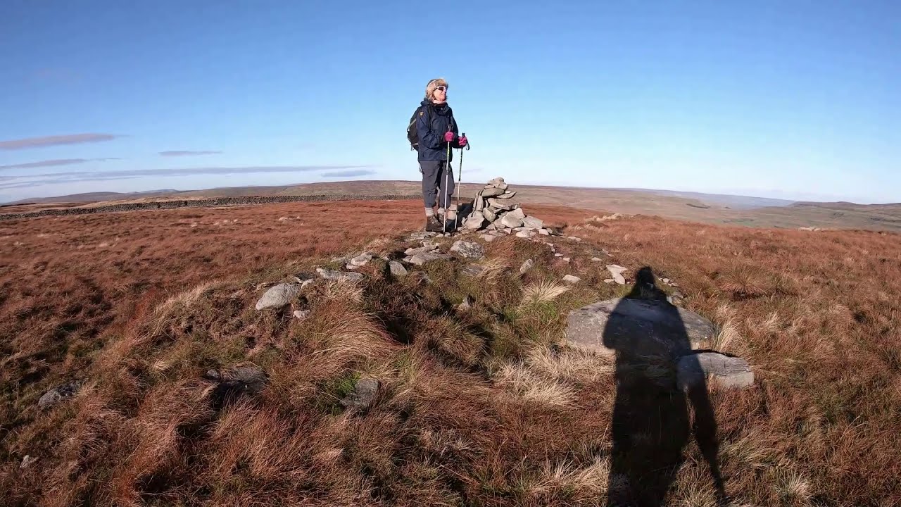 Dales 30 - Birks Fell - 610 meters - a mountain with broad shoulders that offers unsurpassed views