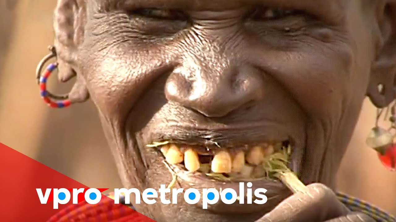 Brushing your teeth with a twig in Kenya - vpro Metropolis 2011
