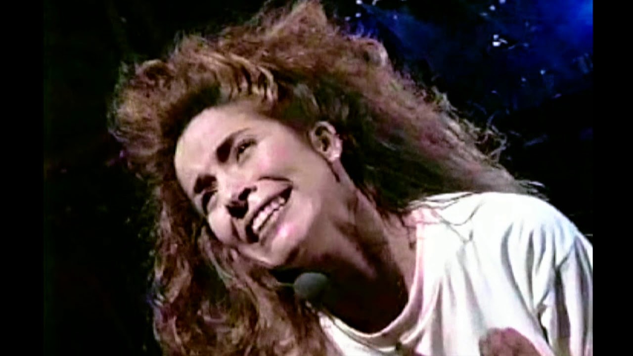 Gloria Trevi | Si Me Llevas Contigo (HD)