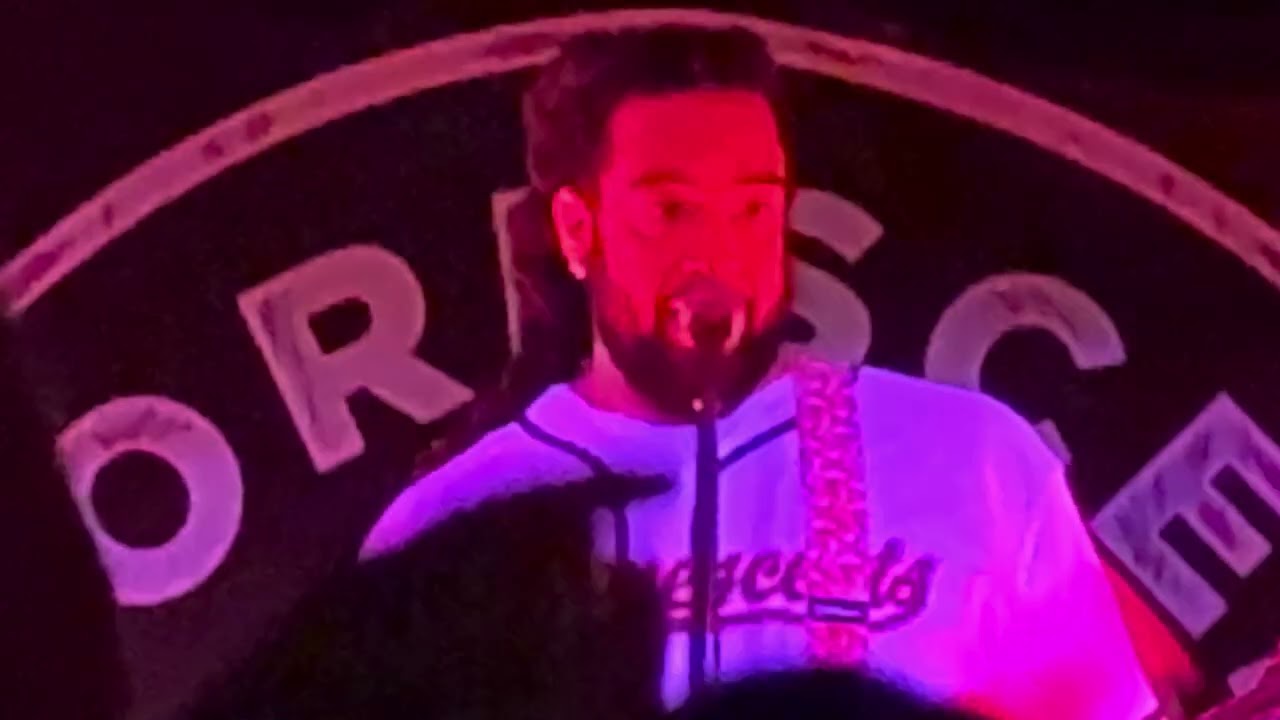 Fluorescents — “Vibe” LIVE @ Cobra Lounge in Chicago 09-06-25