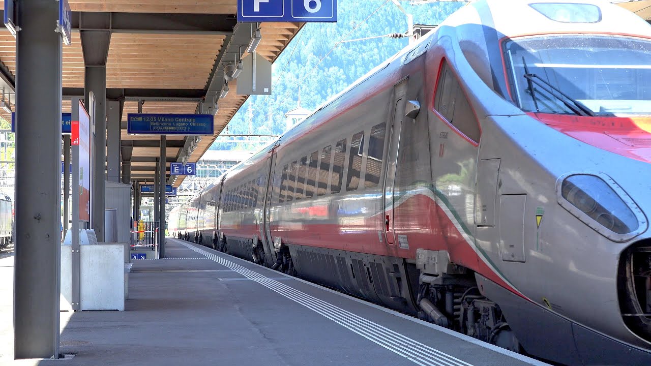 Abfahrt Eurocity nach Bellinzona - Milano Centrale in Arth Goldau