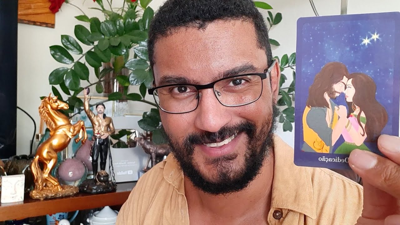 COMO TA A CABE&Ccedil;A DA PESSOA QUE VOC&Ecirc; GOSTA SOBRE VOC&Ecirc; HOJE