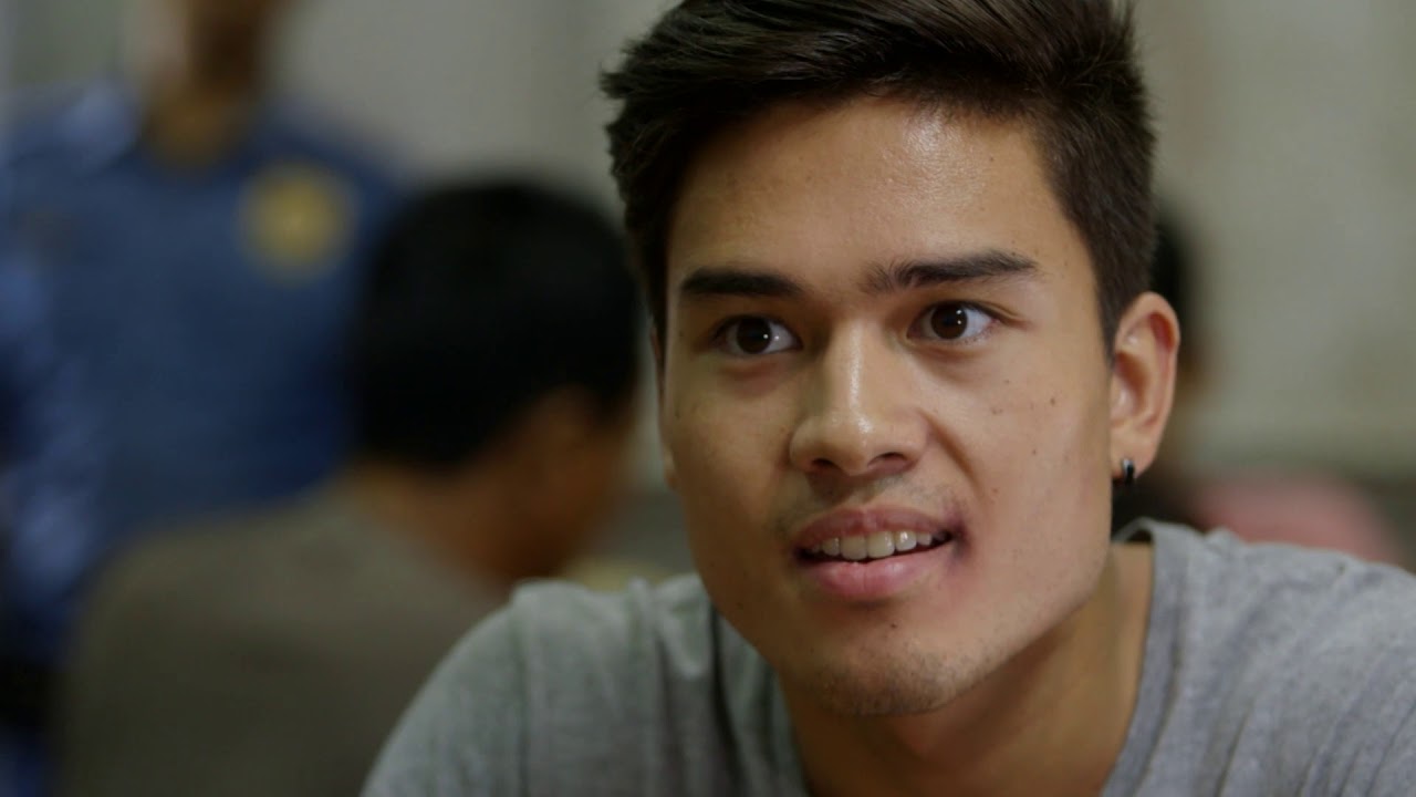 Matteo asks his sister to help him get out of jail | Los Bastardos episode 81