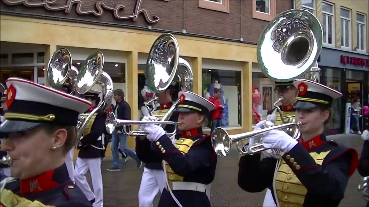 Streetparade Tiel 2017 Deel 2