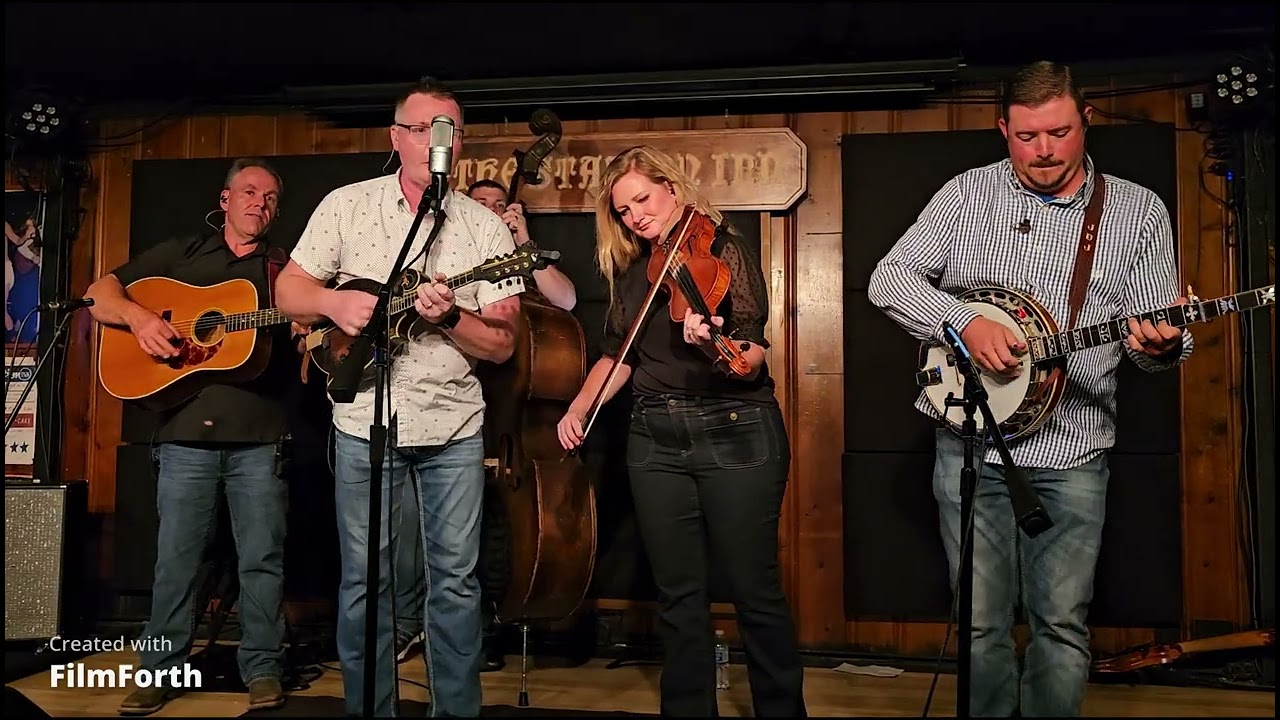 Darrell Webb Band - Lookin For a Place To Fall Apart