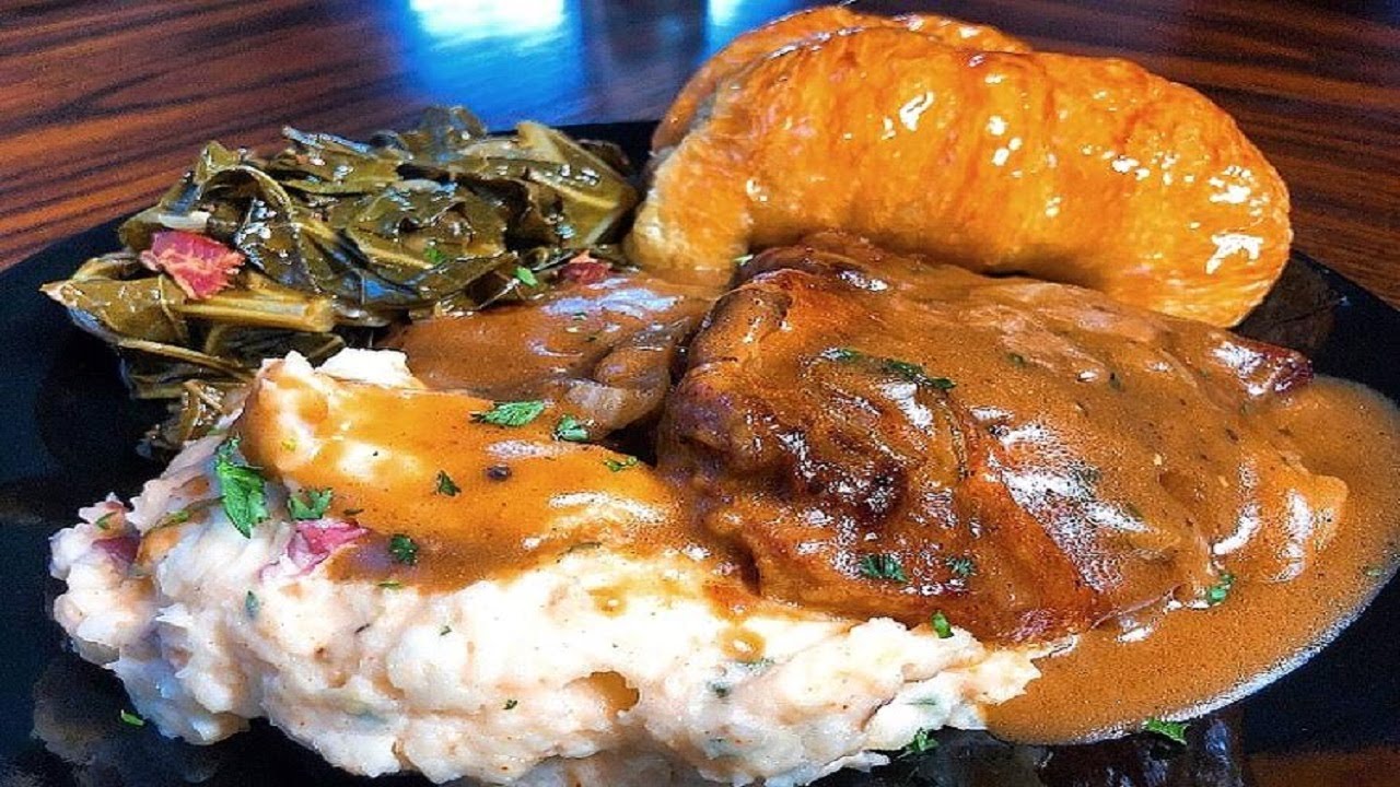 EASY SOUL FOOD RECIPES! Smothered Pork Chops, Bacon Braised Greens, Parmesan Garlic Potatoes (2019)
