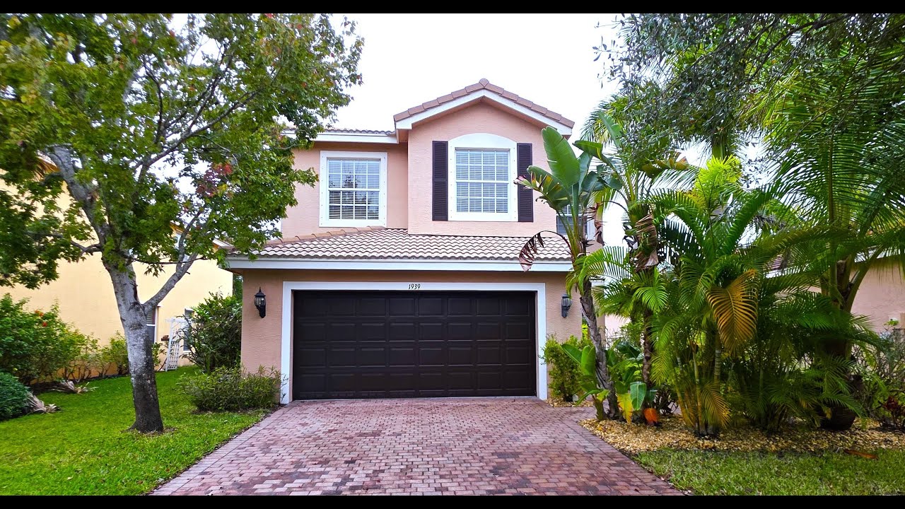 OOH-LA-LA For Rent ! 1939 Grey Falcon Cir SW. Vero Beach, FL 32962