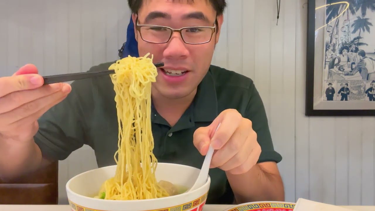 Eating Delicious Wonton Noodles in NYC Chinatown | Mei Lai Wah Wonton Noodle Garden