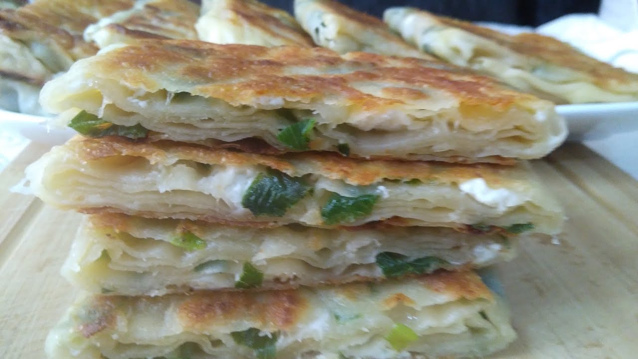 MAYA YOK FIRIN YOk ÇOK PRATİK ÇOK LEZZETLİ TAVADA PEYNİRLİ VE SOĞANLI BÖREK 🌯 TARİFİ